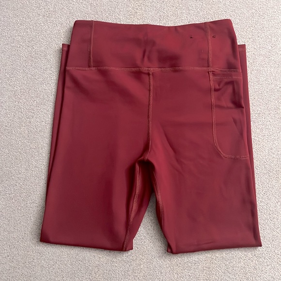 FINAL PRICE! Under Armour fitted leggings - Picture 4 of 4